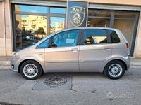 Usata Lancia Musa Gold 77 CV (56 kW) 2012 Giallo Monovolume