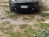 Usata Fiat Punto 85 CV (62 kW) 2011 Nero Berlina