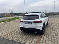 Usata Mercedes GLA200 Premium 150 CV (110 kW) 2022 Bianco SUV