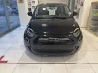 Nouă Fiat 500e 64 kW (88 CP) 2026 Negru Berlinǎ