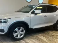 Usata Volvo XC40 Business Edition 150 CV (110 kW) 2019 Azzurro SUV