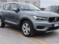 Usata Volvo XC40 Momentum 150 CV (110 kW) 2019 Grigio SUV