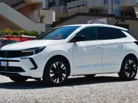 Usata Opel Grandland X Elegance 131 CV (96 kW) 2022 Bianco SUV