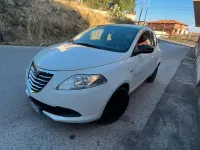 Usata Lancia Ypsilon 69 CV (50 kW) 2014 Bianco Utilitaria