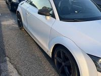 Begagnad Audi TT Ambiente 200 HK (147 kW) 2007 Vit Sportkupé