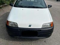 Usata Fiat Punto 80 CV (58 kW) 1999 Bianco Utilitaria