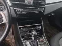 Begagnad BMW 218 Active Tourer Luxury Line 150 HK (110 kW) 2017 Blå Minibuss