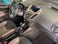 Usata Ford Tourneo Courier 75 CV (55 kW) 2015 Argento Monovolume