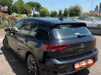 Usata VW Golf VIII 110 CV (80 kW) 2021 Nero Utilitaria