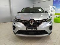 Usata Renault Captur Intens 145 CV (106 kW) 2021 Argento SUV