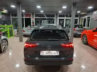 Usata VW Golf VIII Life 116 CV (85 kW) 2022 Grigio Station wagon