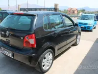 Usata VW Polo Comfortline 75 CV (55 kW) 2004 Grigio Berlina