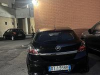 Usata Opel Astra GTC 130 CV (95 kW) 2008 Nero Coupé