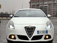 Usata Alfa Romeo Giulietta Quadrifoglio Verde 235 CV (172 kW) 2011 Bianco Utilitaria