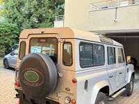 Usata Land Rover Defender S 122 CV (89 kW) 2010 Grigio Station wagon