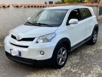 Usata Toyota Urban Cruiser Lounge 90 CV (66 kW) 2014 Bianco Utilitaria
