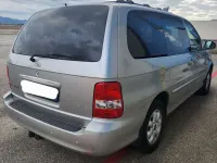 Usata Kia Carnival 145 CV (106 kW) 2005 Grigio Monovolume