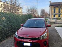 Usata Kia Rio 90 CV (66 kW) 2017 Rosso Berlina