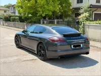 Usata Porsche Panamera 300 CV (220 kW) 2011 Marrone Utilitaria