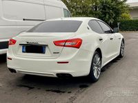 Usata Maserati Ghibli 275 CV (202 kW) 2015 Bianco Berlina