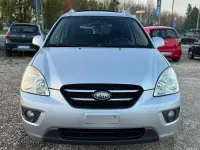 Usata Kia Carens EX 140 CV (102 kW) 2010 Grigio Monovolume