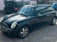 Usata Mini Cooper 90 CV (66 kW) 2005 Nero Utilitaria