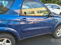 Usata Toyota RAV4 Sol 116 CV (85 kW) 2001 Blu Station wagon