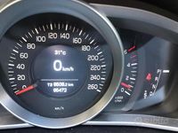 Usata Volvo V40 120 CV (88 kW) 2018 Nero Station wagon