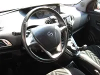 Usata Lancia Ypsilon Gold 95 CV (69 kW) 2017 Rosso argilla Utilitaria