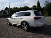 Usata VW Passat Alltrack 200 CV (147 kW) 2021 Bianco Station wagon
