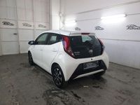 usata Toyota Aygo Connect 1.0 VVT-i 72 CV 5 porte x-clusiv DA 9700