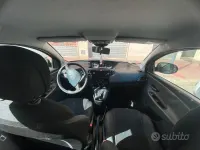 Usata Lancia Ypsilon Gold 95 CV (69 kW) 2015 Nero Utilitaria