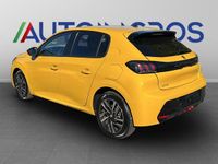 Usata Peugeot 208 Allure 101 CV (74 kW) 2023 Giallo Utilitaria