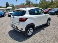 Usata Mahindra KUV100 83 CV (61 kW) 2018 Bianco SUV