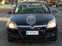 Usata Opel Astra Cosmo 101 CV (74 kW) 2006 Nero Berlina