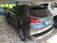Używany Peugeot 2008 Allure 99 KM (72 kW) 2018 Szary SUV