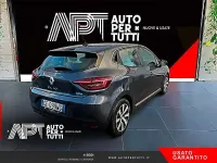 Usata Renault Clio Zen 140 CV (102 kW) 2021 Argento Utilitaria