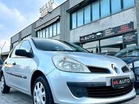 Usata Renault Clio II Dynamique 75 CV (55 kW) 2008 Grigio Berlina