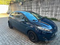 Usata Ford Fiesta 80 CV (58 kW) 2011 Blu Utilitaria