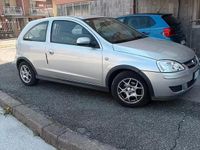 Usata Opel Corsa 75 CV (55 kW) 2003 Utilitaria