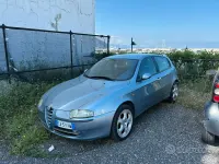 Usata Alfa Romeo 2000 150 CV (110 kW) 2002 Bluazzurro Berlina