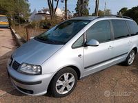 Usata Seat Alhambra Reference 140 CV (102 kW) 2010 Argento Monovolume
