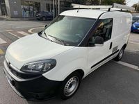 Usata Fiat Doblò 120 CV (88 kW) 2020 Bianco Monovolume