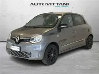 Usata Renault Twingo Urban Night 92 CV (67 kW) 2024 Grigio Utilitaria