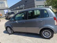 Usata Lancia Musa 95 CV (69 kW) 2011 Grigio Monovolume