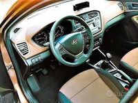 Occasion Hyundai i20 Style 90 ch (66 kW) 2015 Marron Berline