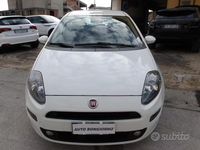 Usata Fiat Punto Lounge 74 CV (54 kW) 2015 Blu Utilitaria