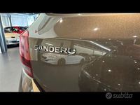 Usata Dacia Sandero Comfort 95 CV (69 kW) 2020 Marrone Utilitaria