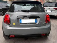 Usata Mini Cooper SE 135 kW (184 CV) 2022 Grigio Utilitaria