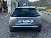 Usata Peugeot 2008 Active 110 CV (80 kW) 2021 SUV